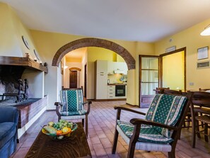 Dining - Anwesen "Gelsomino" mit Terrasse by Interhome (Montespertoli)