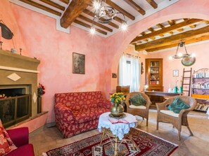Fireplace - Villa Antica Pietra by Interhome (Castelfalfi)