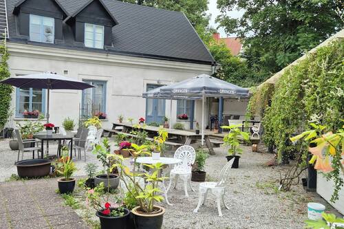 Petit déjeuner en libre-service compris tous les jours