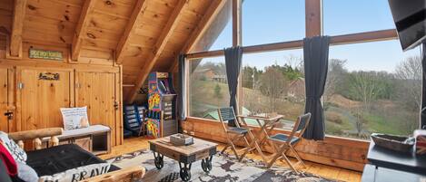 小屋, 2 間臥室 | 客廳 | 智能電視、串流服務