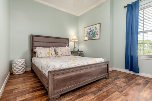 Dauphin Luv - Beach Club #201 4 Bedroom Condo