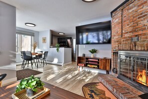 House, 1 Bedroom | Interior - Fall Line Condo B7 1 Bedroom Home (Killington)