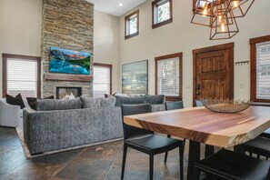 Dining - The Peak At Town Lift 3 Bedroom Home (Park City)