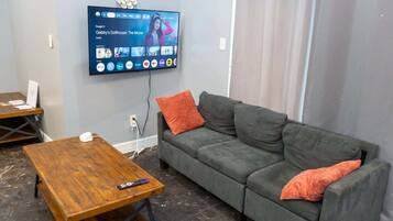 Apartment, 2 Bedrooms | Living area