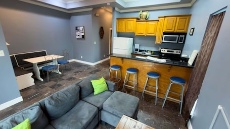 Apartment, 2 Bedrooms | Living area