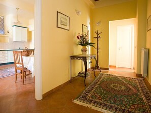 Dining - Wohnung 'San Firenze' mit Waschmaschine by Interhome (Florence)