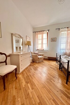 Interior - Federighi Loft mit Aufzug by Interhome (Florence)