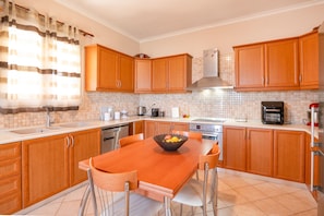 House - Villa Tzintzola in Kato Garouna (Corfu)