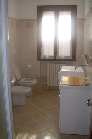 Towels - Wohnung mit Terrasse mit Meerblick by Interhome (Casarza Ligure)