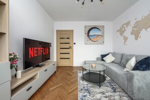 Appartement Classique, balcon, vue ville | Salle de séjour