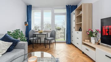 Smart TV 30 pulgadas con canales de televisión digitales, Netflix