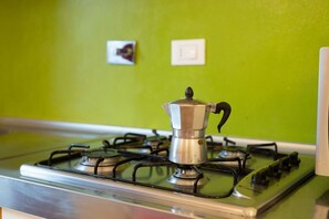 Fridge, microwave, oven, electric kettle - Sant'Ambrogio Apartments - Michelangelo (Firenze)