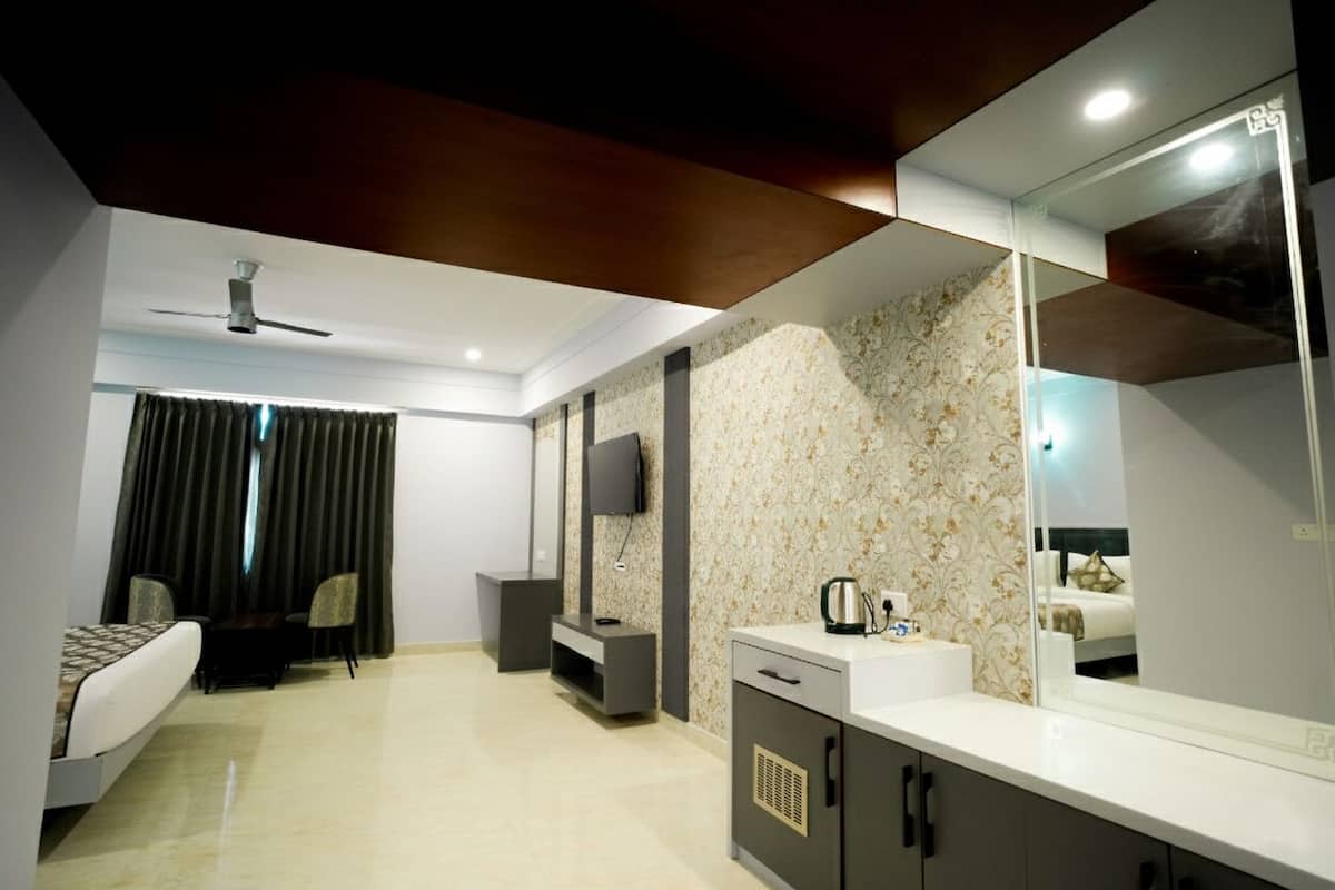 Super Deluxe Room | Free WiFi, bed sheets