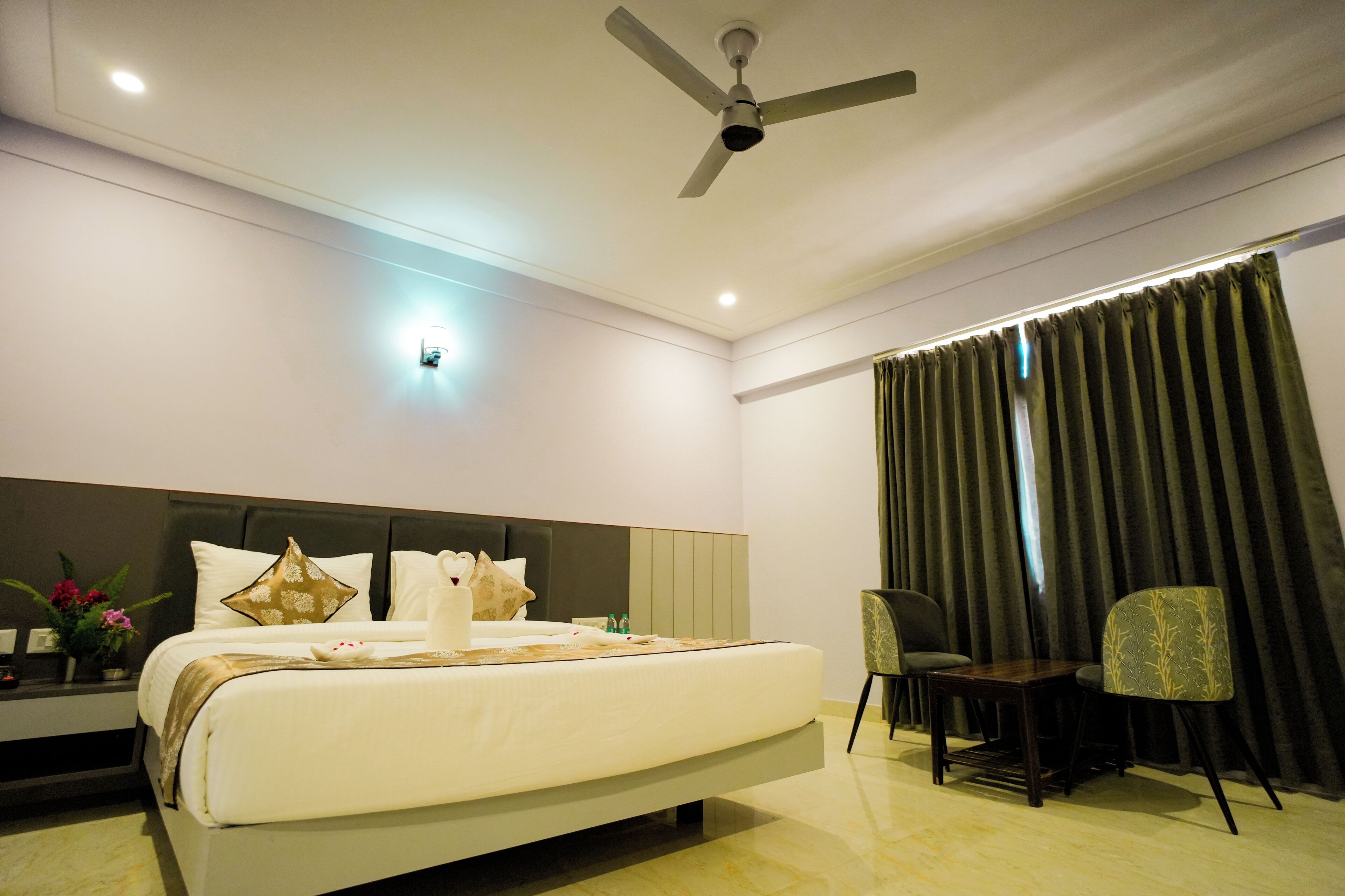 Free WiFi, bed sheets