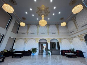 บริเวณภายนอก