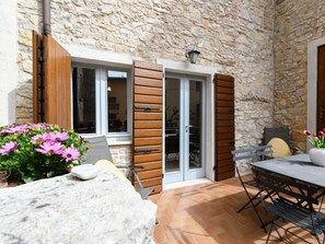 Outdoor dining - Wohnung Fico by Interhome (Manerba)