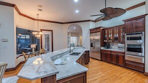 Fridge, microwave, oven, dishwasher - Waterfront Luxury Mansion | Pool, Spa & Bay Views (Naples)