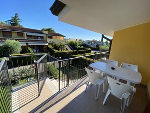 Outdoor dining - FeWo C-46 by Interhome (Colà)