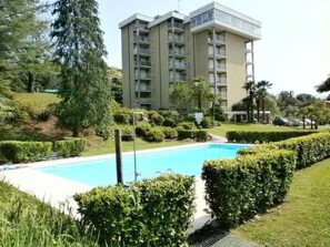 Pool - mit Blick auf den Lago Maggiore by Interhome (Luino)