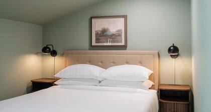 The Bluebird | Pet-Friendly 2BR Apt Near Hershey