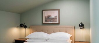 The Bluebird | Pet-Friendly 2BR Apt Near Hershey