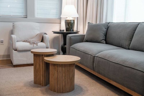 The Bluebird | Pet-Friendly 2BR Apt Near Hershey