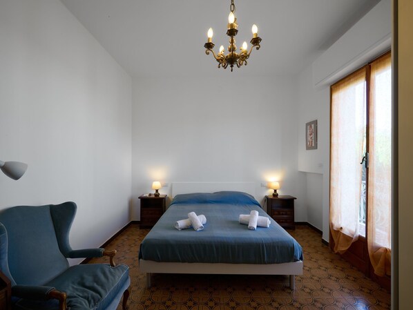 3 makuuhuonetta, internet