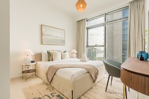 1 bedroom, in-room safe, iron/ironing board, free WiFi - Prime Waterfront Location with Stunning Palm Jumeirah Views, Close to Dubai’s Top Attractions (Dubai)