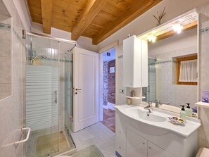 Towels - Casa Silvia II by Interhome (Torri del Benaco)