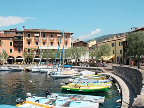 Marina - Casa Silvia II by Interhome (Torri del Benaco)