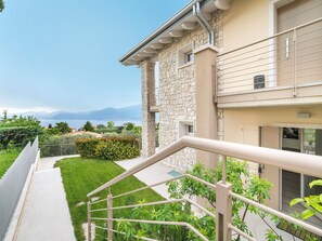 Property grounds - Flacher Sonnenaufgang by Interhome (Torri del Benaco)