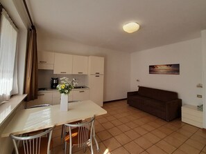 Living area - Gemütliche Wohnung in Malcesine by Interhome (Malcesine)