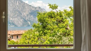 Unclassified image, 5 of 35, button - mit Wasserblick by Interhome (Malcesine)