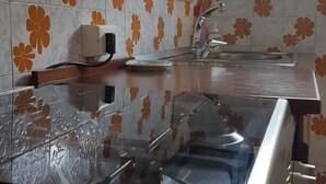 Private kitchen - in Salò mit Grill, Terrasse und Garten by Interhome (Salo')