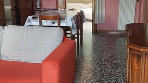 Living area - in Salò mit Grill, Terrasse und Garten by Interhome (Salo')