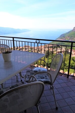 Outdoor dining - Wohnung im ersten Stock, für 4 Personen by Interhome (Manerba)