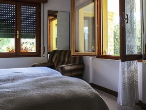 Internet - Wohnung mit Seeblick in Villa Elena by Interhome (Manerba)