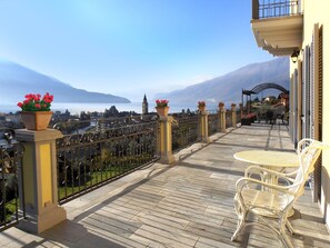 Terrace/patio - 'Villa Perla del Lago by Interhome (Vercana)