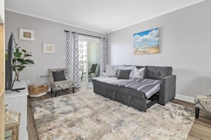 Smart TV - Ocean View Condo @Beach/Cherry Grove Pier sleeps 6 (north myrtle beach)