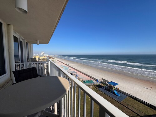 Perfect Weekend Getaway-Balcony