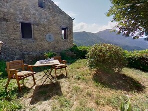 Outdoor dining - Silent View by Holiday World by Interhome (Bajardo)