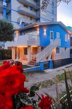 Exterior - App. "Villa Miami B" mit Terrasse im Erdgeschoss by Interhome (Bibione)