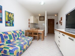 Interior - 'Sanian B' mit Balkon by Interhome (Bibione)