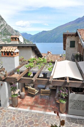 Property grounds - Große Wohnung in Limone Sul Garda mit Terrasse und Garten und Nah am Strand by Interhome (Limone sul Garda)