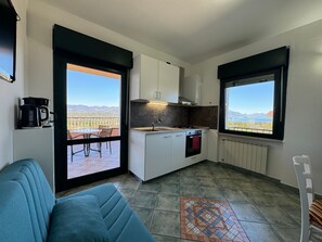 TV - Wohnung in Solarolo mit privatem Parkplatz by Interhome (Manerba)