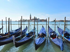 Marina - CasaMisa Formosa - Wohnung zwischen Rialtobrücke und Markusplatz by Interhome (Venice)