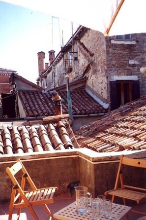 Property grounds - Zweijährige Terrassenwohnung by Interhome (Venice)
