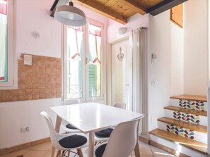 Dining - Wohnung 'Ihr Zuhause' mit Terrasse by Interhome (Bologna)