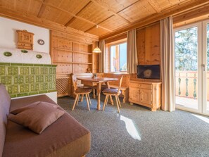 Living area - Wohnung in den Dolomiten mit traumhafter Aussicht by Interhome (Aldein (Aldino))