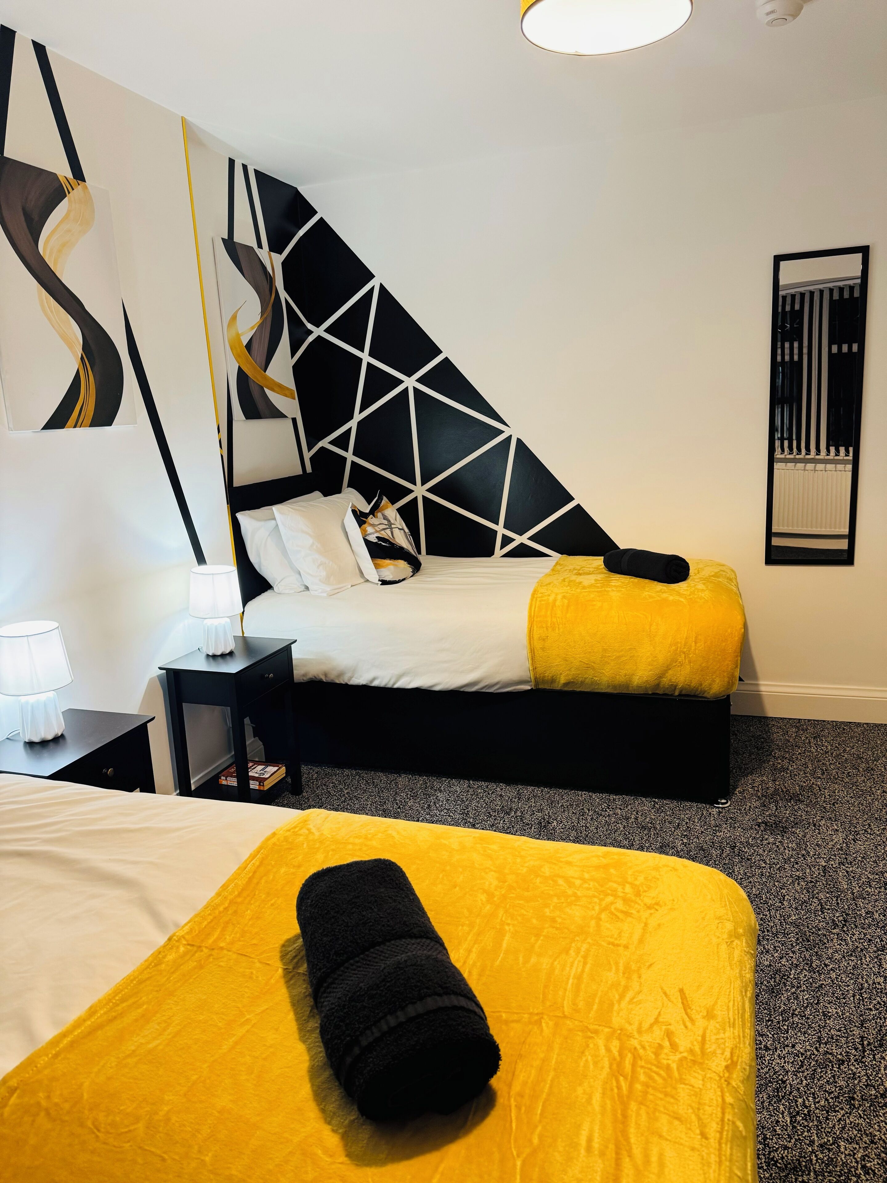 3 bedrooms, desk, iron/ironing board, free WiFi